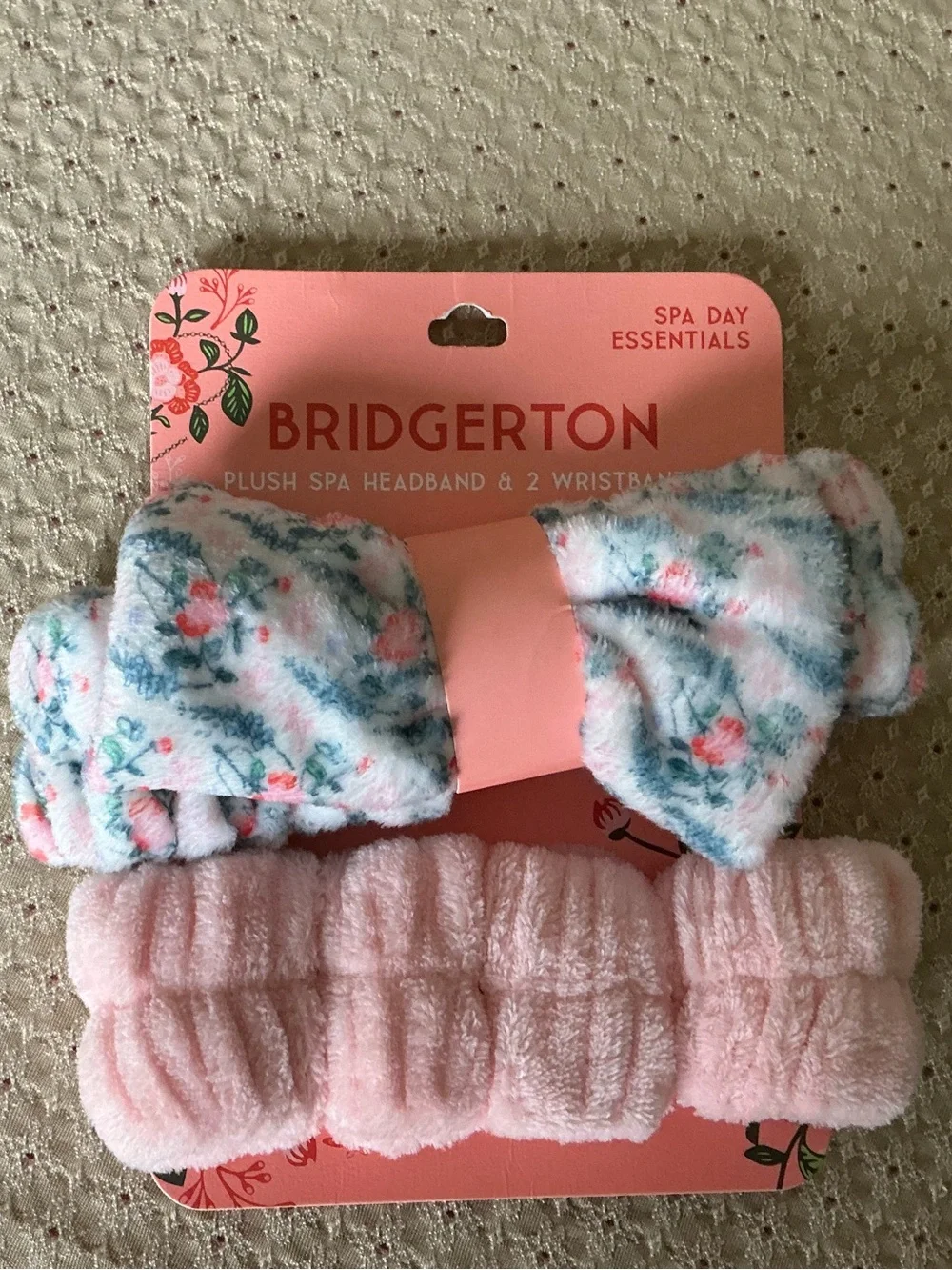 Bridgerton Plush Spa Headband & 2 Wristbands NWT
